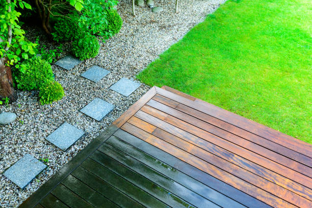 Best Gutter Cleaning and Brightening in De Kal, TX